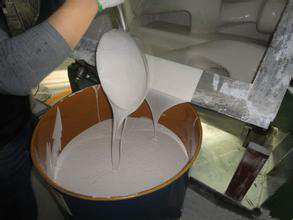 耐低溫模具硅膠能耐低溫多少度？